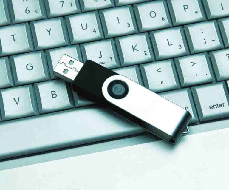 How-to-Remove-Write-Protection-from-a-Pen-Drive